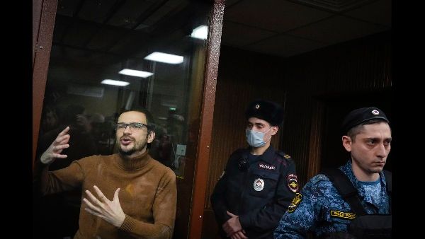 Yashin Fights Putin from Exile