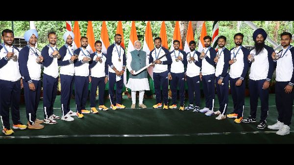 CM Honours Hockey Team for Olympics Bronze CM Honours Hockey Team for Olympics Bronze