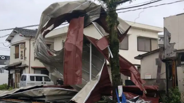 Typhoon Shanshan Triggers Mass Evacuations In Japan Power Outages Factory Shutdowns And Tragic Losses