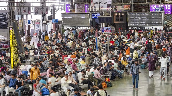 Mumbai-Ahmedabad Train Service