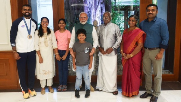 PM Narendra Modi Meets PR Sreejesh And His Family