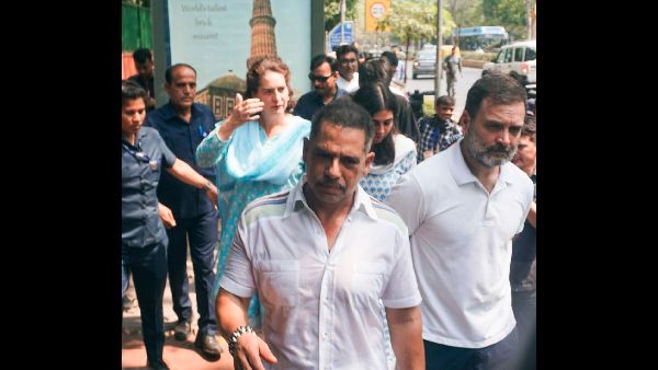 Vadra Questions Ranauts Role