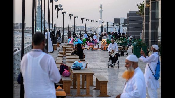 Saudi Prince Accused of Forgery