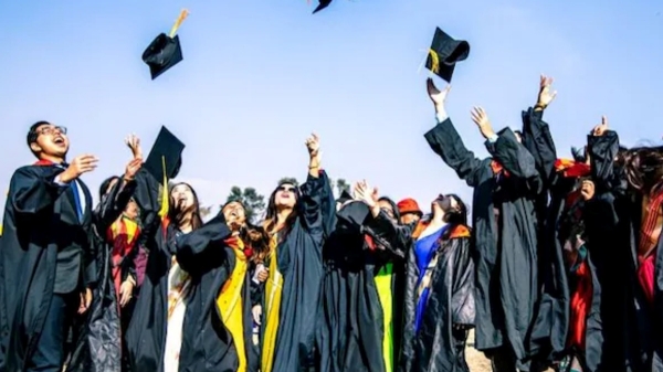 Union Health Ministry Asks Its Institutes To Design Indian Dress Code For Convocation Ceremonies