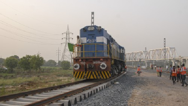 Goregaon-Kandivali Commuters