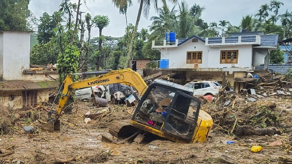 Pinarayi Vijayan On Wayanad Landslides No One Left To Save - Heartbreaking Reality Unfolds Pinarayi Vijayan On Wayanad Landslides No One Left To Save - Heartbreaking Reality Unfolds