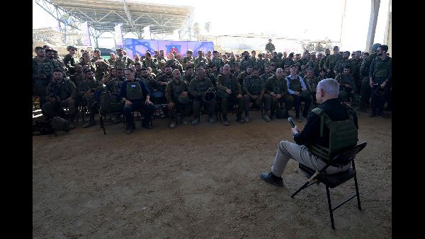 Israeli Soldiers Push Bodies in West Bank Raid Israeli Soldiers Push Bodies in West Bank Raid