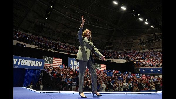 Harris Skips Al Smith Dinner for Campaigning