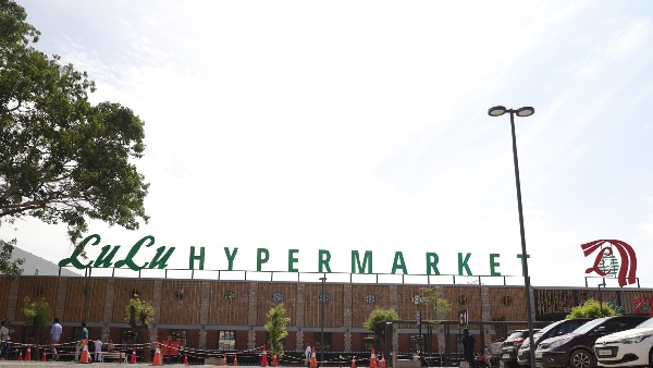 Lulu Hypermarket Coimbatore Hosts Grand Cake Mixing Ceremony and Doughnut Fest