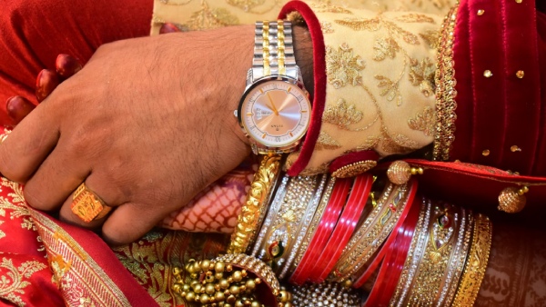 30 Lakh Salary No In-Laws Woman s Bold Husband Wishlist Goes Viral