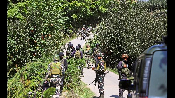 Militants Attack Diplomat Convoy in Pakistan