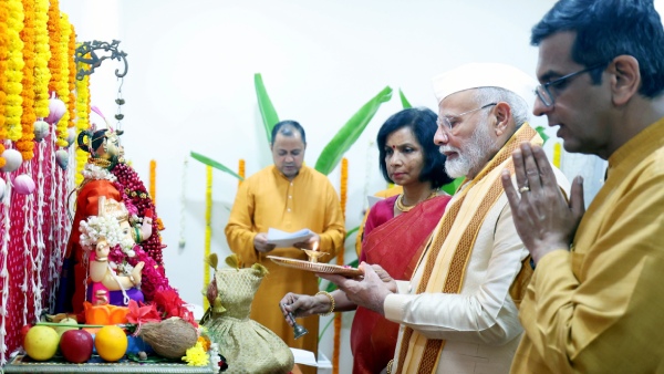 PM Modi s Visit To CJI Chandrachud s Home Sparks Opposition Concerns