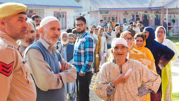 J amp amp K Election 2024 LIVE Kishtwar District Witnesses Violence Between PDP And BJP Workers J amp amp K Election 2024 LIVE Kishtwar District Witnesses Violence Between PDP And BJP Workers