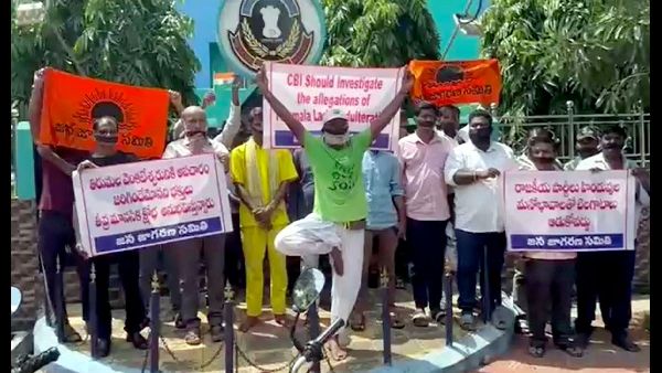 Justice Department Sues Visa Over Monopoly Claims Justice Department Sues Visa Over Monopoly Claims