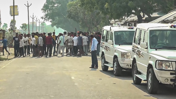 Violence Erupts During Durga Idol Immersion In Bahraich One Dead 30 Arrested As Tensions Rise