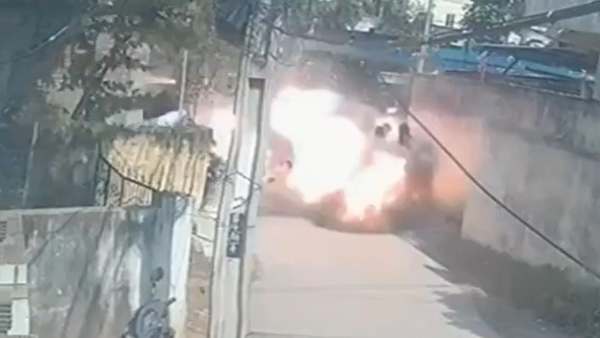 Onion Bomb Carrying 2-Wheeler Explodes