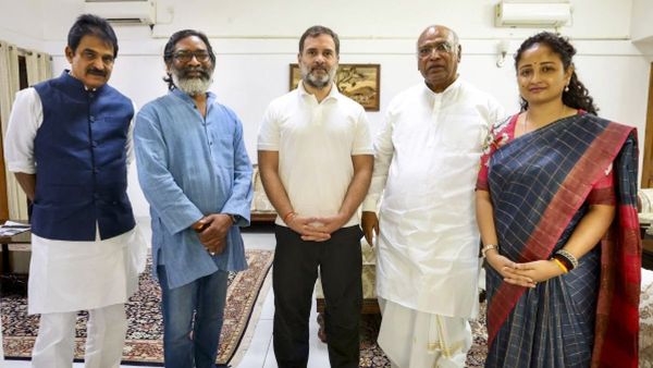 How Are Hemant Soren Rahul Gandhi Planning Jharkhand s Election Strategy Post Congress s Haryana Loss How Are Hemant Soren Rahul Gandhi Planning Jharkhand s Election Strategy Post Congress s Haryana Loss