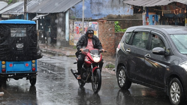 Cyclone Dana IMD Warns Of Heavy Rains In Odisha West Bengal Urges Precautions