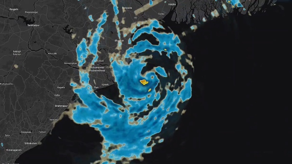 Cyclone Dana Just 50 Km Away Landfall Predicted Tonight Between Odisha And West Bengal Coastline