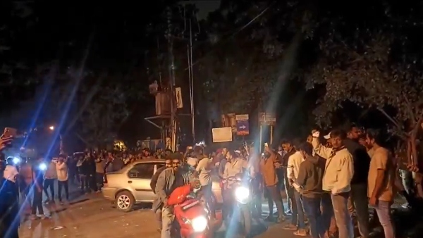 Kannada Actor Darshan s Son Vineesh Thoogudeepa Requests Fans Outside Hosakerehalli Residence to Go Home