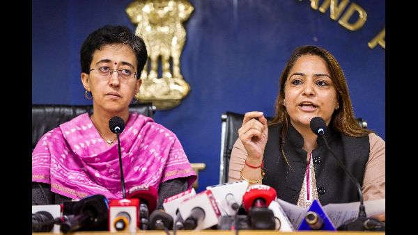 Delhi Mayor Mandates Daily Cleanliness Reports