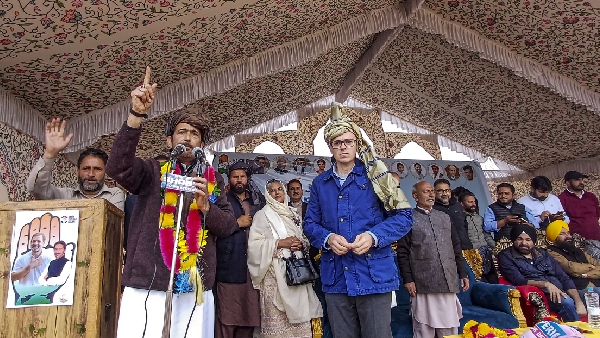 INDIA Bloc Set To Dominate Kashmir With 31 Seats BJP Faces Zero Predicts India Today-CVoter Exit Poll INDIA Bloc Set To Dominate Kashmir With 31 Seats BJP Faces Zero Predicts India Today-CVoter Exit Poll