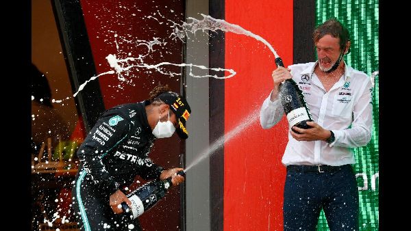 Ratcliffe Non-Committal on Ten Hags Future