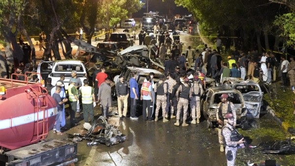 Karachi Airport Blast Kills 2 Chinese