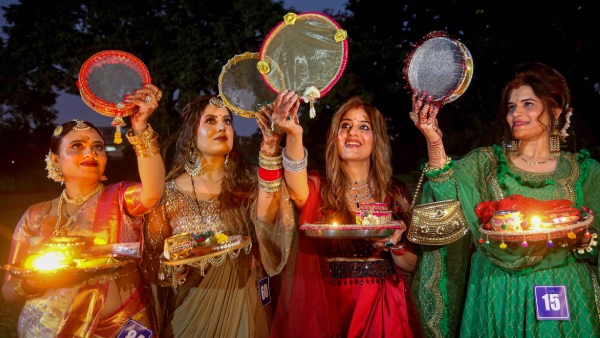 Karwa Chauth 2024 Mehndi Designs Karwa Chauth 2024 Mehndi Designs