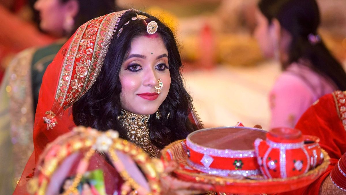 Karwa Chauth Moon Time Check Moon Sighting Time When Will Moon Rise karwa-chauth-moon-time-check-moon-sighting-time-when-will-moon-rise