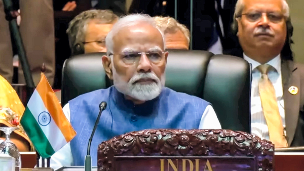 PM Modi attends East Asia Summit in Lao PDR