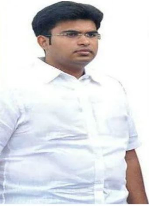 AIADMK s Anniversary Highlights Internal Tensions