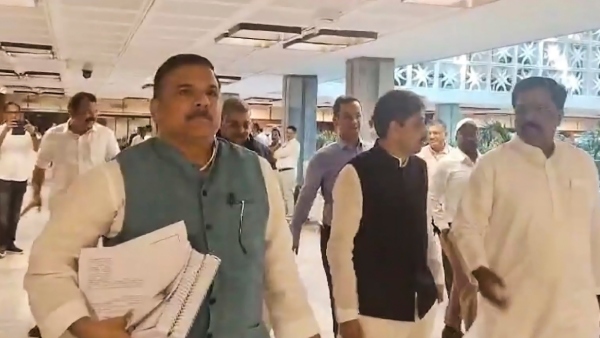 Waqf Bill Meet Opposition Walks Out