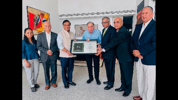 Tributes Pour in for Ratan Tatas Legacy