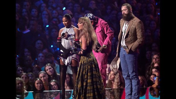 Taylor Swifts USD 5 Million Hurricane Donation