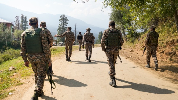 J amp amp K 2 Terrorists Gunned Down