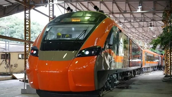 Vande Bharat Sleeper Train Check First Look amp amp Inside Photos