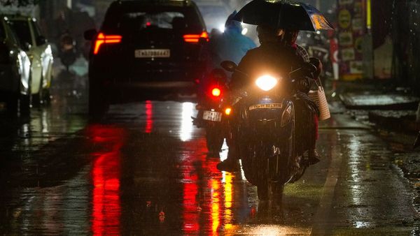 Chennai Grapples With Long Power Cuts as Cyclone Fengal Strikes