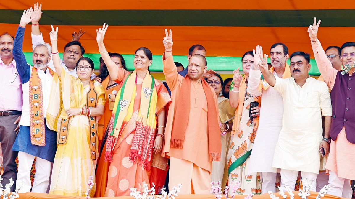 ‘Everyone In Jharkhand To Get LPG cylinder for Rs 450 – Infiltrators Or Not’: BJP Slams Congress’ Poll promise