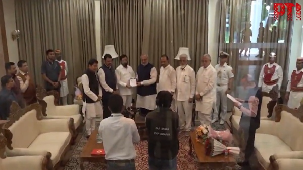 Maharashtra CM Shinde Resigns