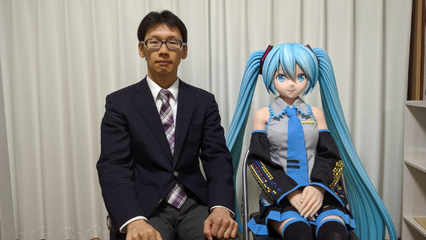 Akihiko Kondo 41 with Hatsune Miku