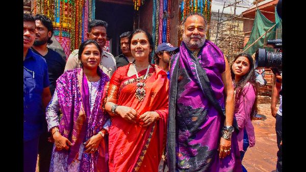 Meenakshi Seshadri to Perform at Gita Mahotsav