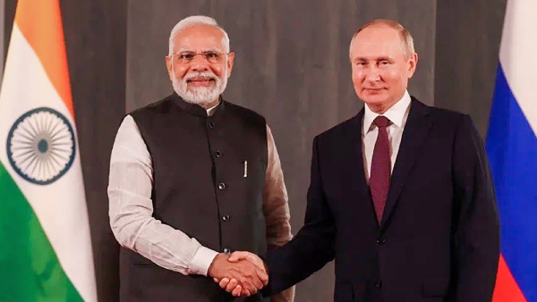 Prime Minister Narendra Modi with President of Russia Vladimir Putin