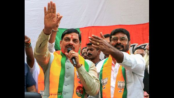 Yadav Congratulates Om Birlas Daughter Anjali