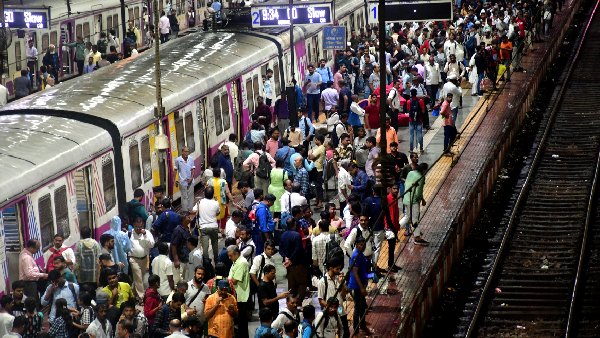 Mumbai Local Train Service News