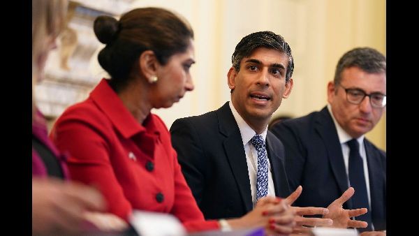 PM Modi Discusses Security with Top Police Officers