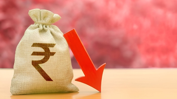 Rupee Hits Record Low At 84 38 Against US Dollar
