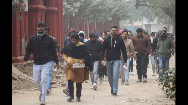 SP Supports UPPSC Aspirants Exam Date Demand