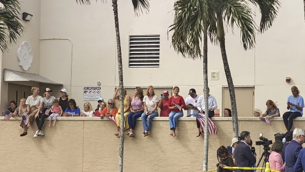 What Are The Top Concerns For American Voters Democracy Abortion Or The Economy