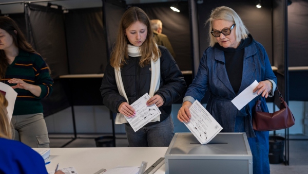 Only One Indian Language Finds Place In Ballot Paper In US Election amp amp It s Not Hindi